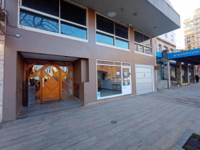 Plaza Mitre Av Colón con Cochera